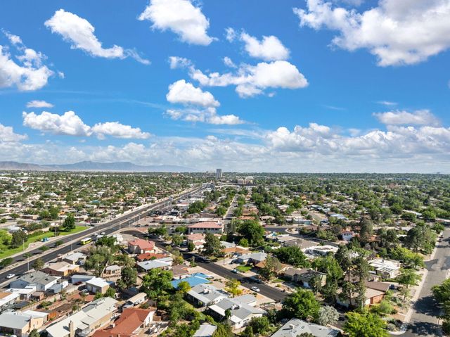 5111 Sunningdale Ave NE, Albuquerque, NM 87110