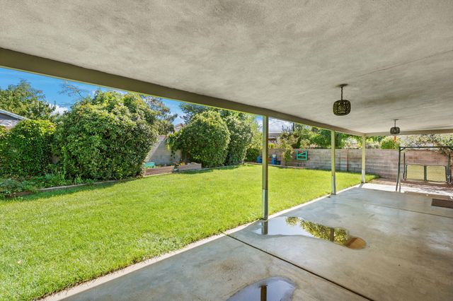 5111 Sunningdale Ave NE, Albuquerque, NM 87110