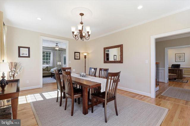 314 ORCHARD CT NW, Vienna, VA 22180