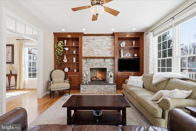 314 ORCHARD CT NW, Vienna, VA 22180