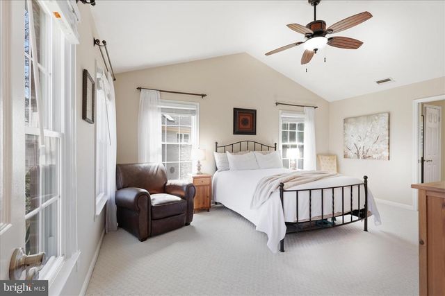 314 ORCHARD CT NW, Vienna, VA 22180