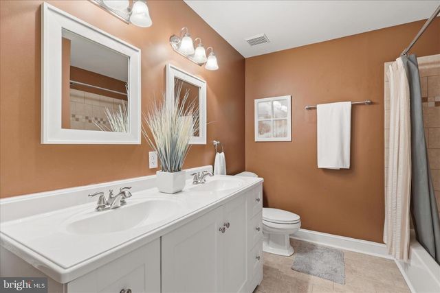 314 ORCHARD CT NW, Vienna, VA 22180