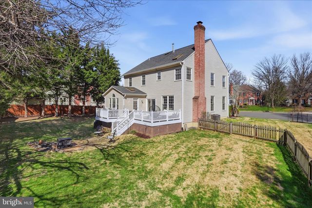 314 ORCHARD CT NW, Vienna, VA 22180