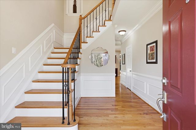 314 ORCHARD CT NW, Vienna, VA 22180