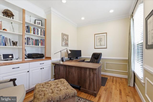 314 ORCHARD CT NW, Vienna, VA 22180