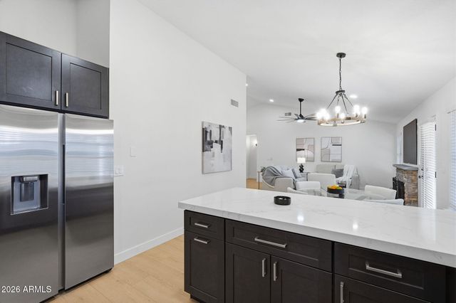 632 W MESQUITE Street, Gilbert, AZ 85233