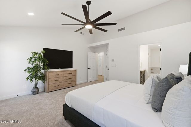 632 W MESQUITE Street, Gilbert, AZ 85233