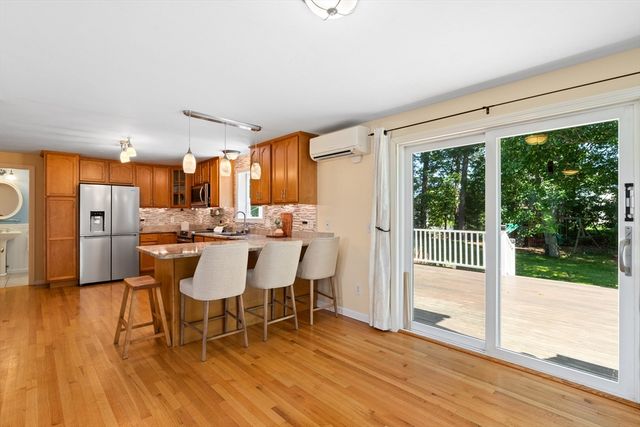 49 Larson Ave, Leominster, MA 01453