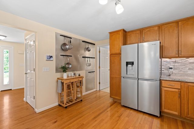 49 Larson Ave, Leominster, MA 01453