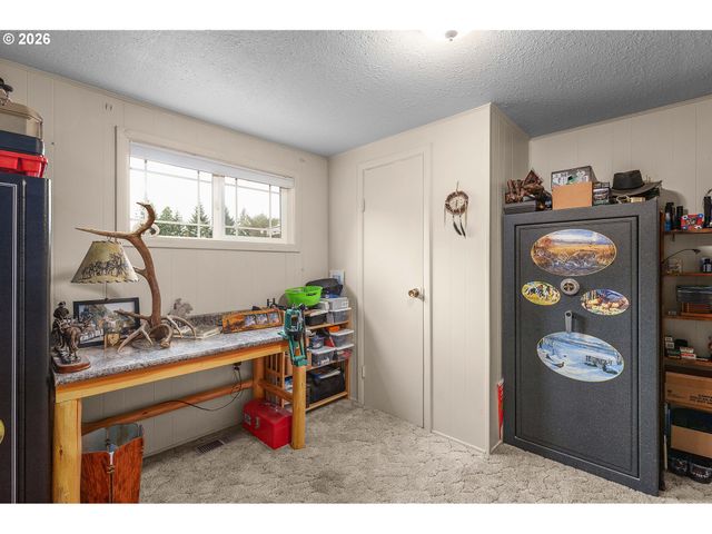 1187 RICE CREEK Rd, Winston, OR 97496