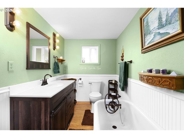 1187 RICE CREEK Rd, Winston, OR 97496