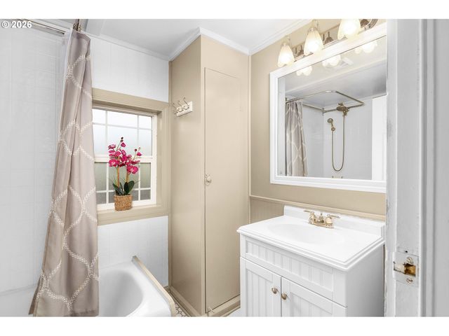 1187 RICE CREEK Rd, Winston, OR 97496