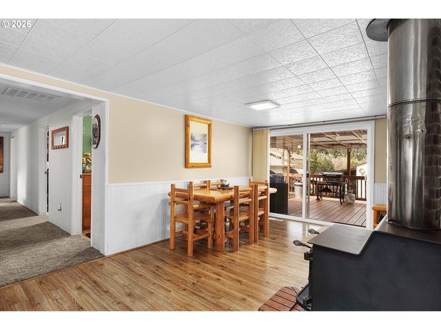 1187 RICE CREEK Rd, Winston, OR 97496