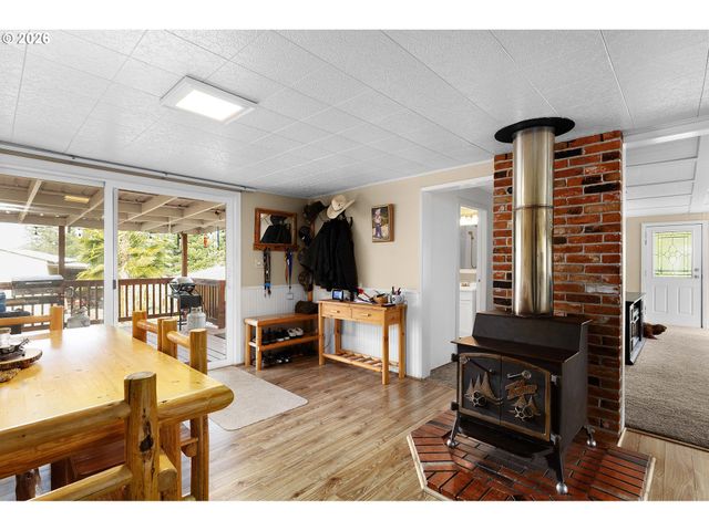 1187 RICE CREEK Rd, Winston, OR 97496