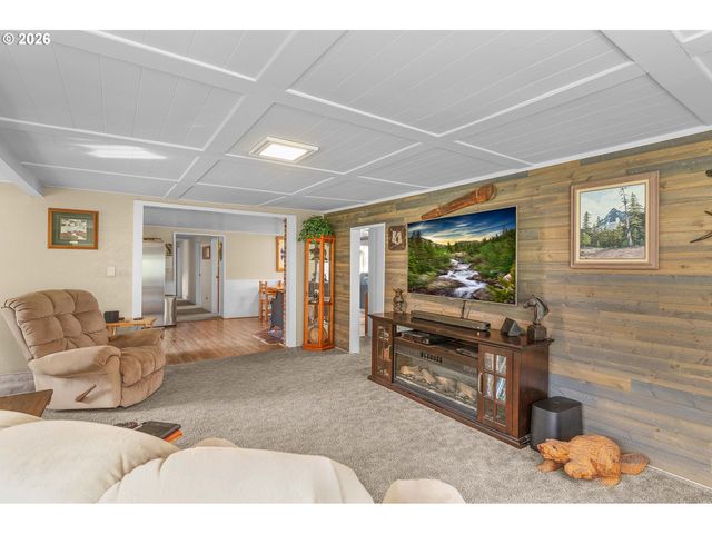 1187 RICE CREEK Rd, Winston, OR 97496