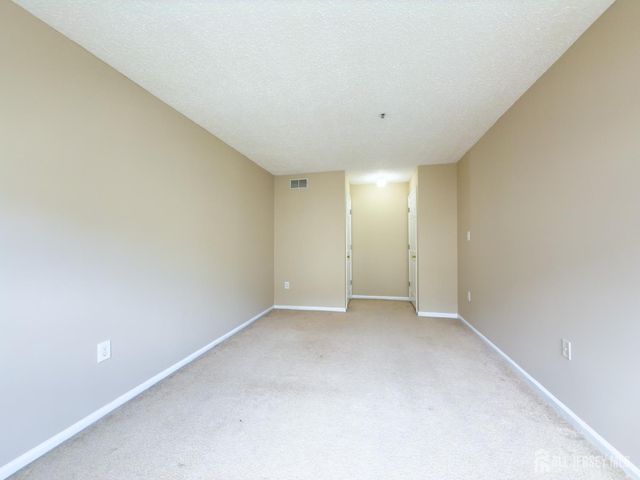 48 Prestwick Way, Edison, NJ 08820
