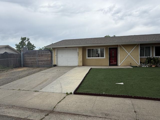 2345 Edinburgh Dr, Elverta, CA 95626