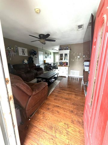2345 Edinburgh Dr, Elverta, CA 95626