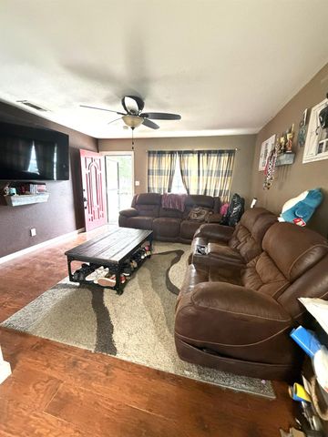 2345 Edinburgh Dr, Elverta, CA 95626