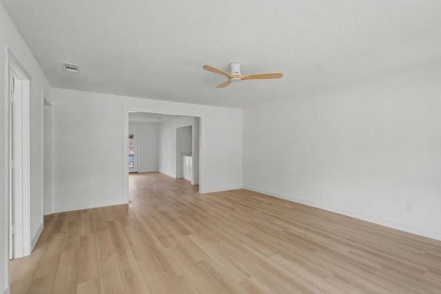 1411 W Gandy Street, Denison, TX 75020