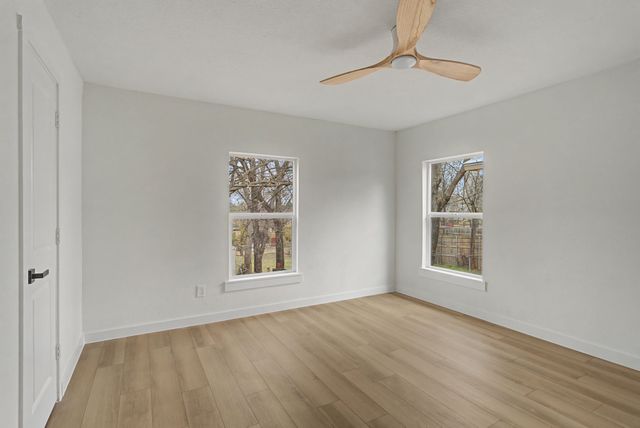 1411 W Gandy Street, Denison, TX 75020