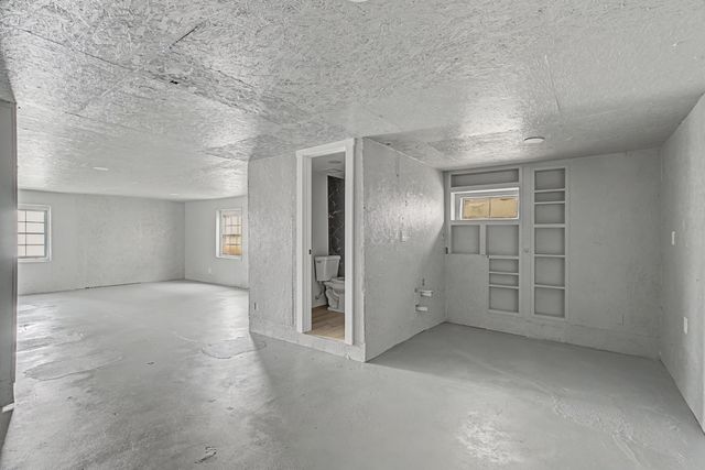 1411 W Gandy Street, Denison, TX 75020