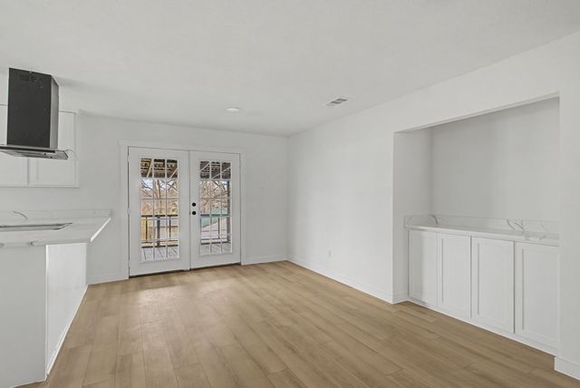 1411 W Gandy Street, Denison, TX 75020