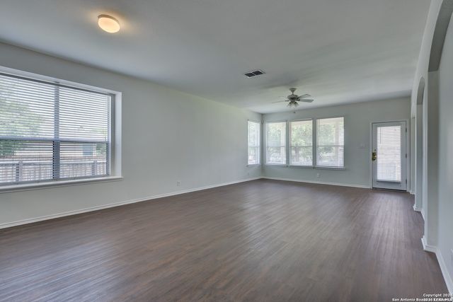 8811 Redwood, Helotes, TX 78023