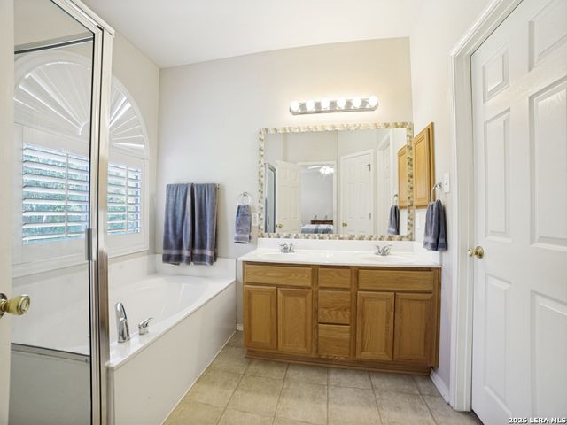 8811 Redwood Bend, Helotes, TX 78023