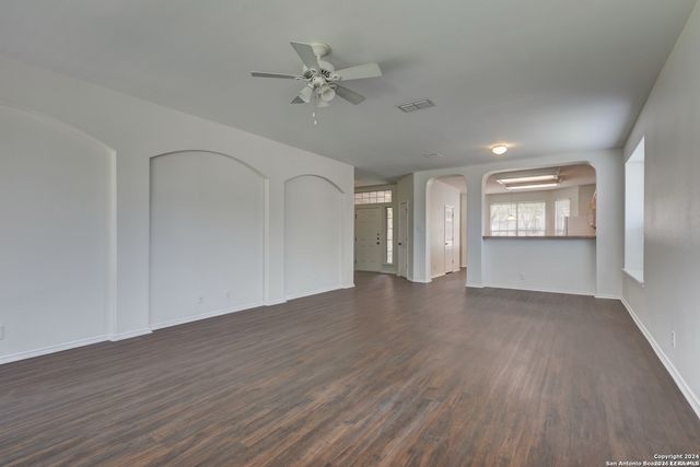 8811 Redwood, Helotes, TX 78023