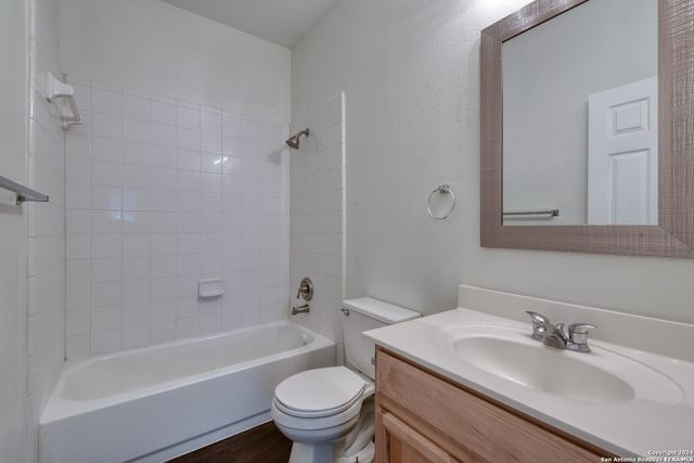 8811 Redwood, Helotes, TX 78023