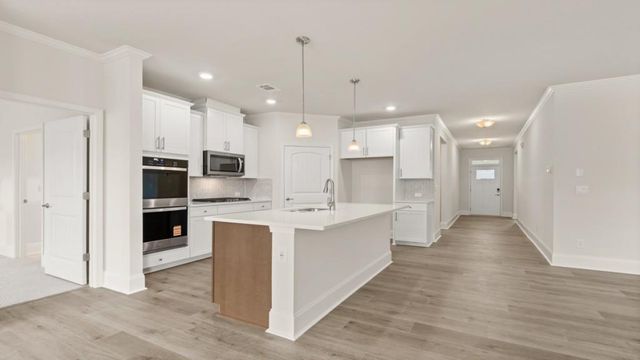 38 Lakeview Point, Dallas, GA 30157
