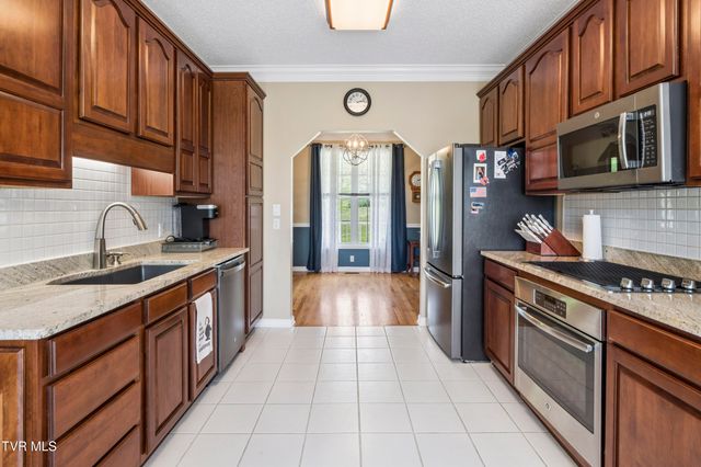 208 Briarfield Drive, Kingsport, TN 37660