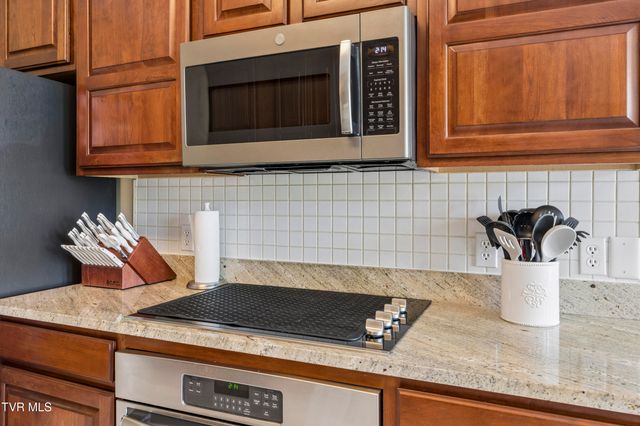 208 Briarfield Drive, Kingsport, TN 37660