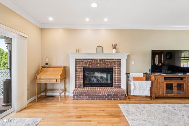 208 Briarfield Drive, Kingsport, TN 37660