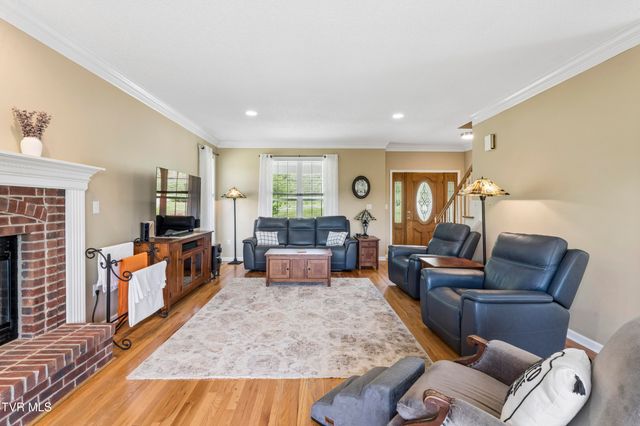 208 Briarfield Drive, Kingsport, TN 37660