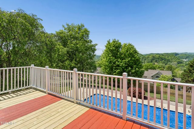 208 Briarfield Drive, Kingsport, TN 37660