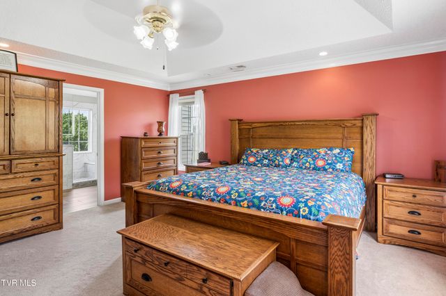 208 Briarfield Drive, Kingsport, TN 37660