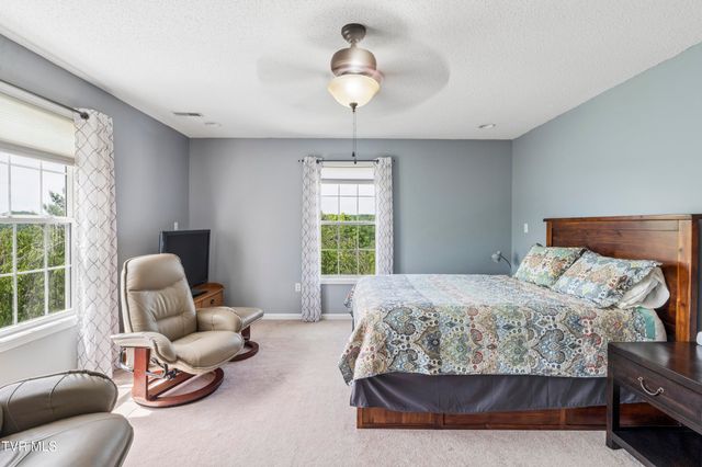 208 Briarfield Drive, Kingsport, TN 37660