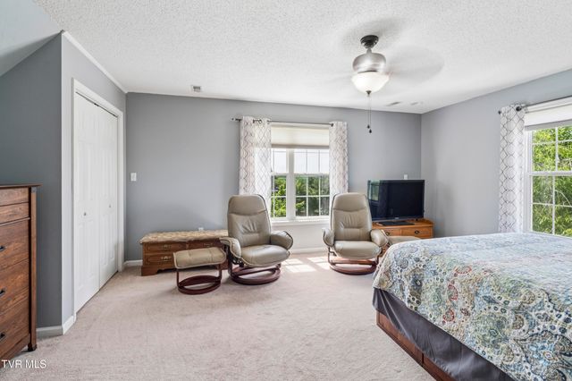 208 Briarfield Drive, Kingsport, TN 37660