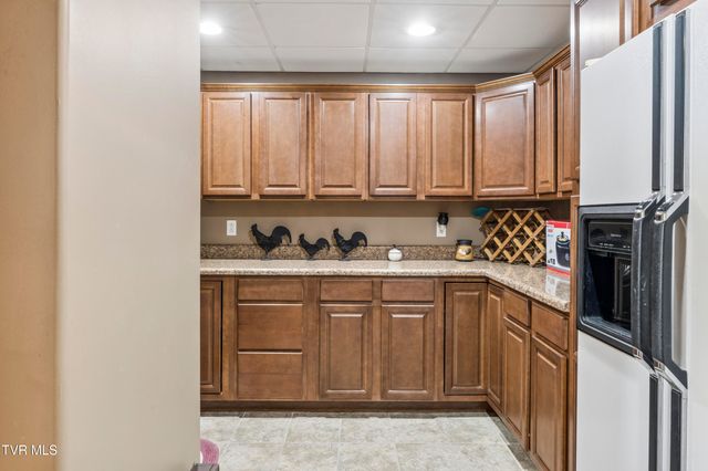 208 Briarfield Drive, Kingsport, TN 37660