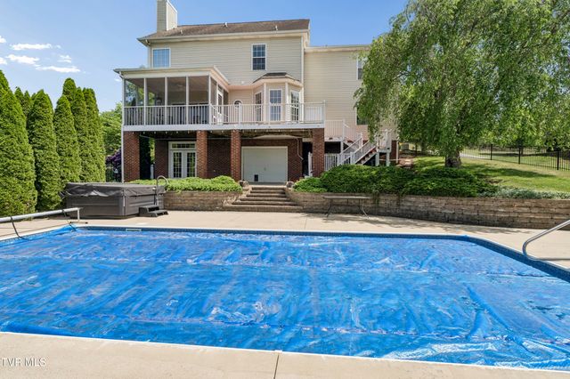 208 Briarfield Drive, Kingsport, TN 37660