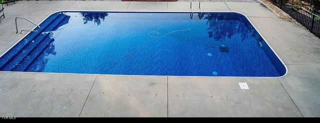 208 Briarfield Drive, Kingsport, TN 37660