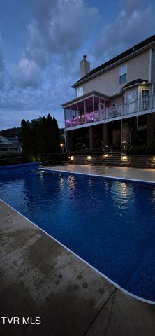 208 Briarfield Drive, Kingsport, TN 37660