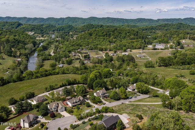 208 Briarfield Drive, Kingsport, TN 37660