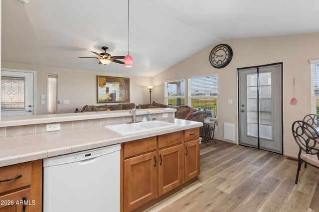 650 N Hawes Road N 4830, Mesa, AZ 85207