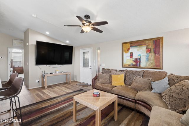 650 N Hawes Road N 4830, Mesa, AZ 85207