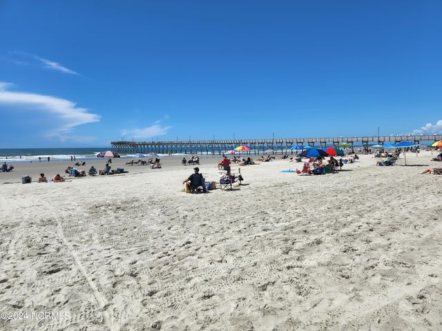7645 High Market Street Unit 4, Sunset Beach, NC 28468