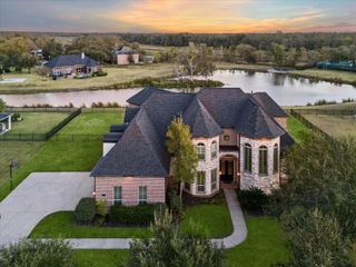 9030 Royal Crest Lane, Richmond, TX 77469