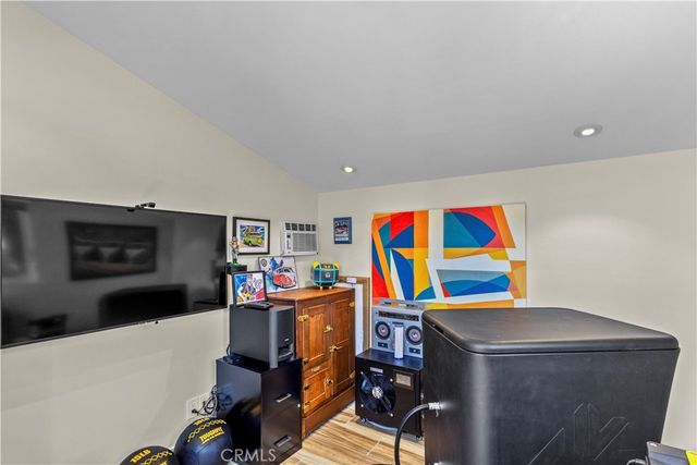 9111 Ellsworth, Huntington Beach, CA 92646